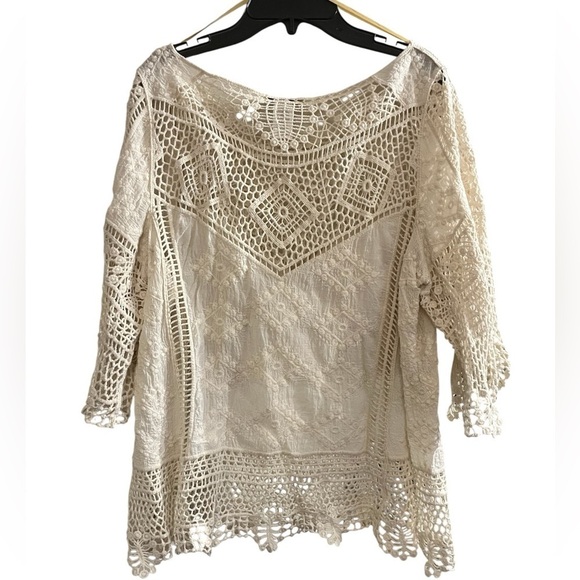 Democracy Women’s Crochet Top - Picture 2 of 6